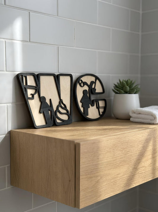 WC Deko Schriftzug aus Holz – Moderne Toiletten Dekoration fürs Badezimmer