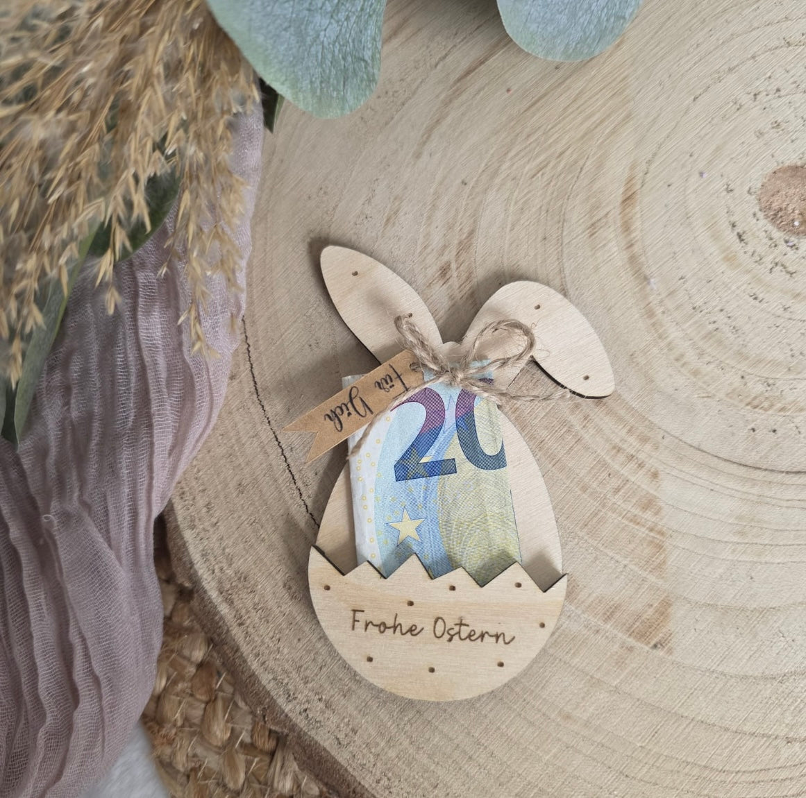 Osterhase aus Holz als Geldgeschenk – Personalisierte Osterdeko mit Gravur