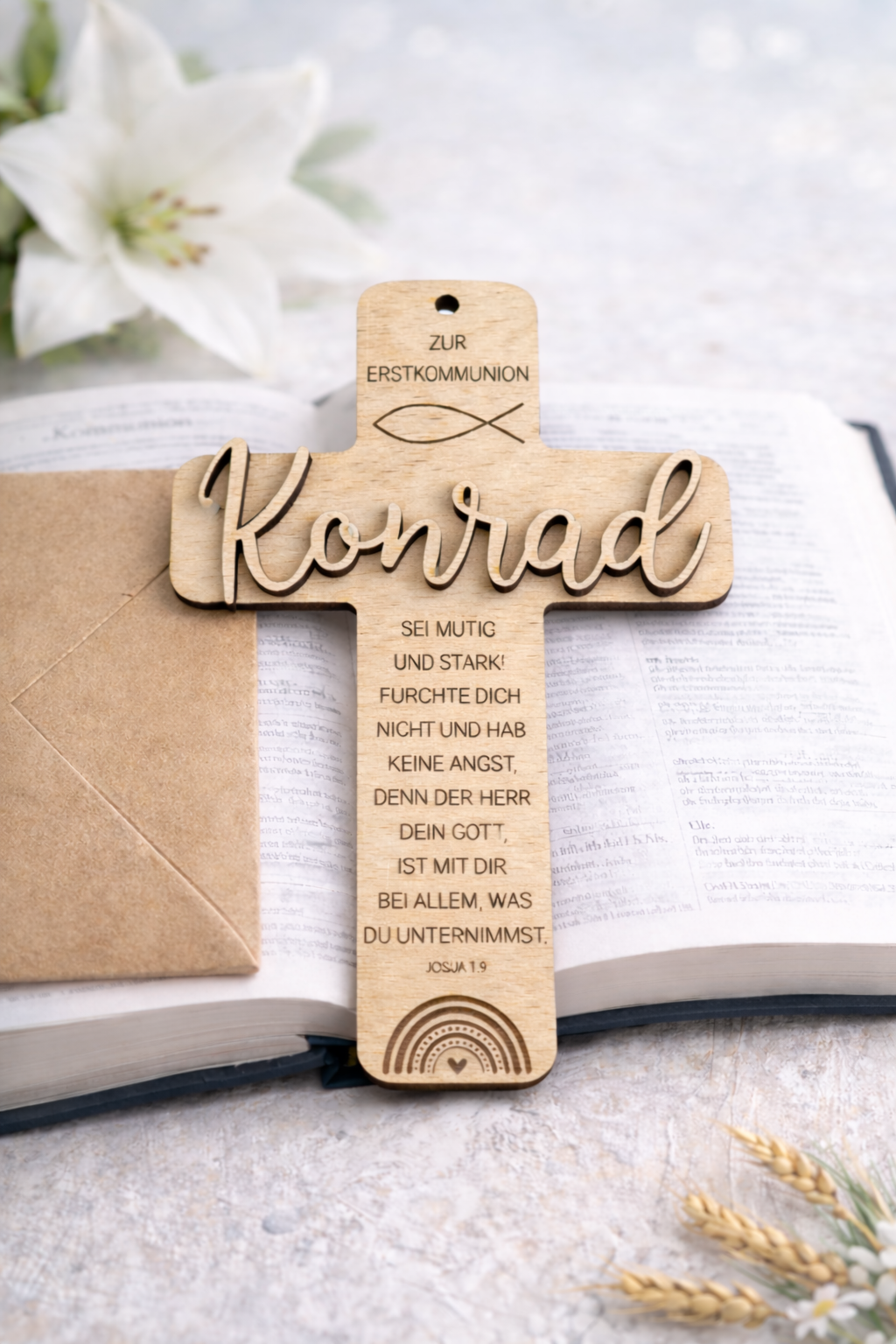 Personalisiertes Holzkreuz zur Erstkommunion mit Namen – 15 cm | Geschenk Kommunion Junge Mädchen