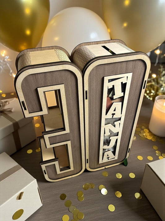 Personalisierte Geldgeschenk Sparbox Zahl aus Holz – Sparkasse mit Name – Geburtstag & Jubiläum
