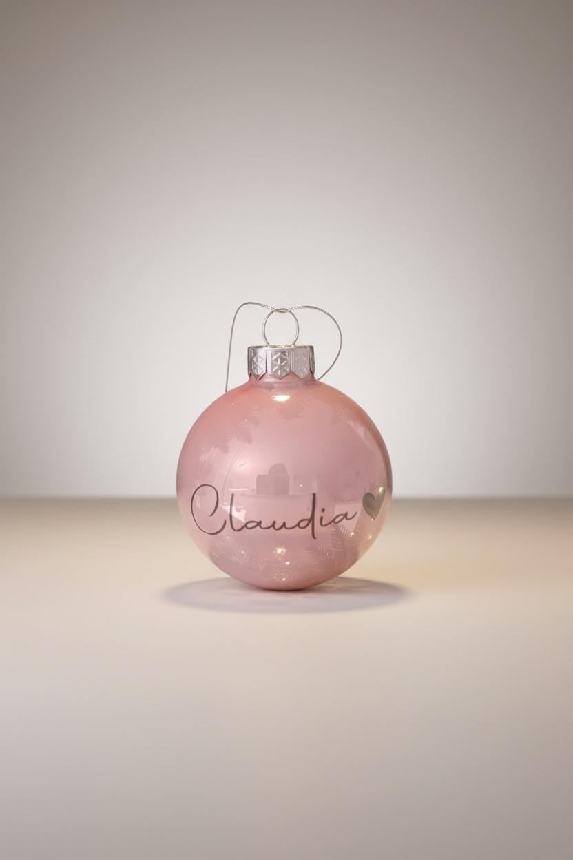 Personalisierte Weihnachtskugel mit Namen – Christbaumkugel Ø 6 cm – Weihnachtsbaumschmuck personalisiert
