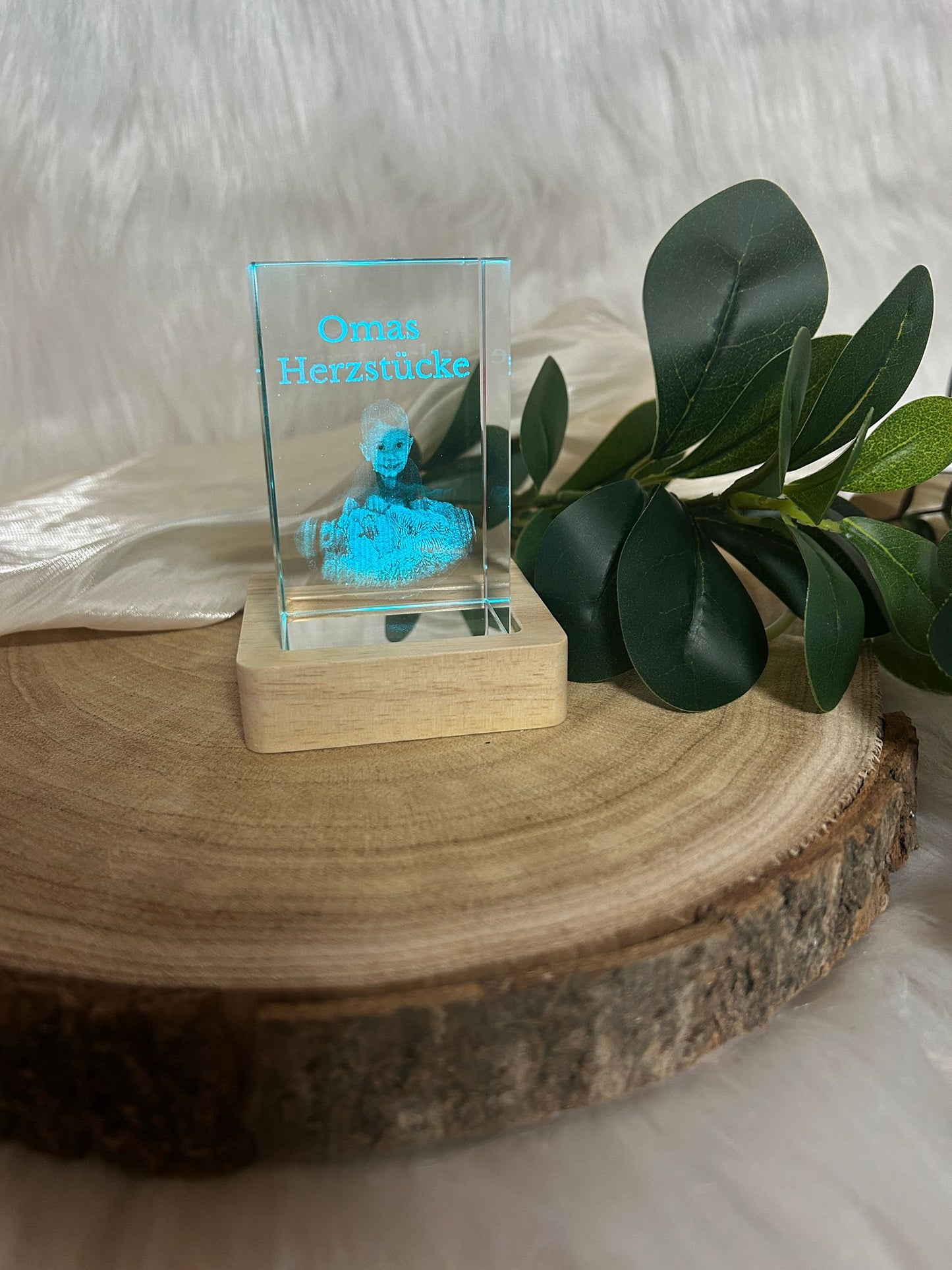 3D Foto im Kristallglas mit LED Sockel – Personalisiertes Foto Geschenk mit Innengravur