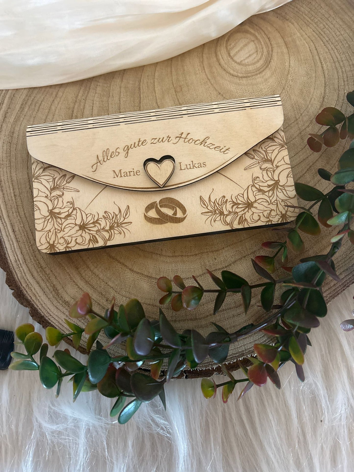 Personalisierbares Holzkuvert zur Hochzeit mit Namen – Geldgeschenk Umschlag mit Schiebeverschluss