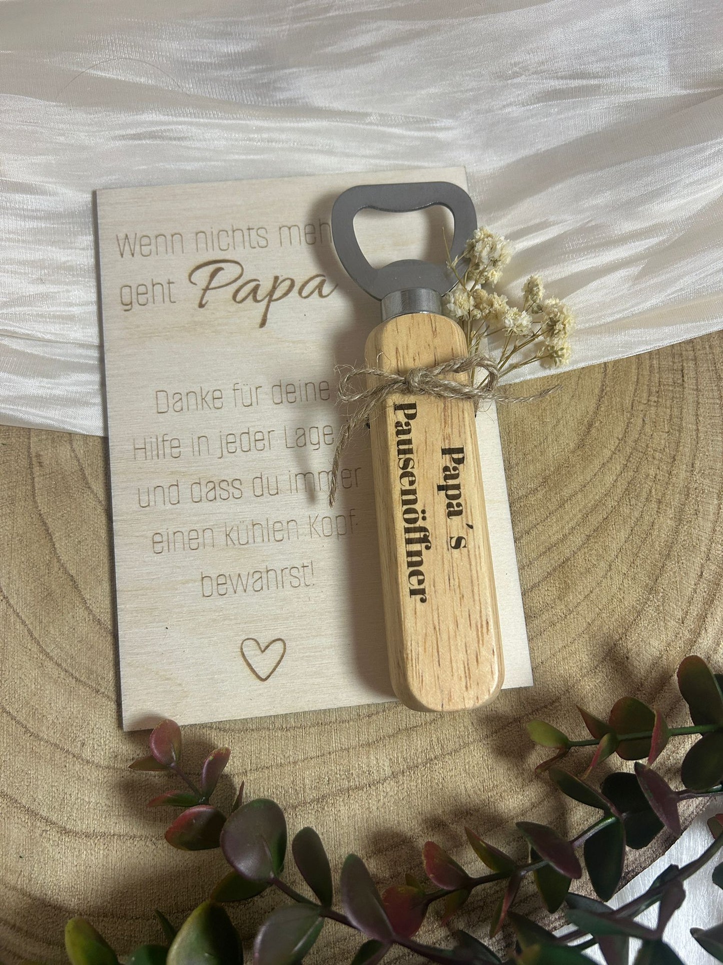 Personalisierter Flaschenöffner mit Holzgriff & gravierter Karte – Geschenk für Papa, Vatertag Geschenk mit Wunschgravur