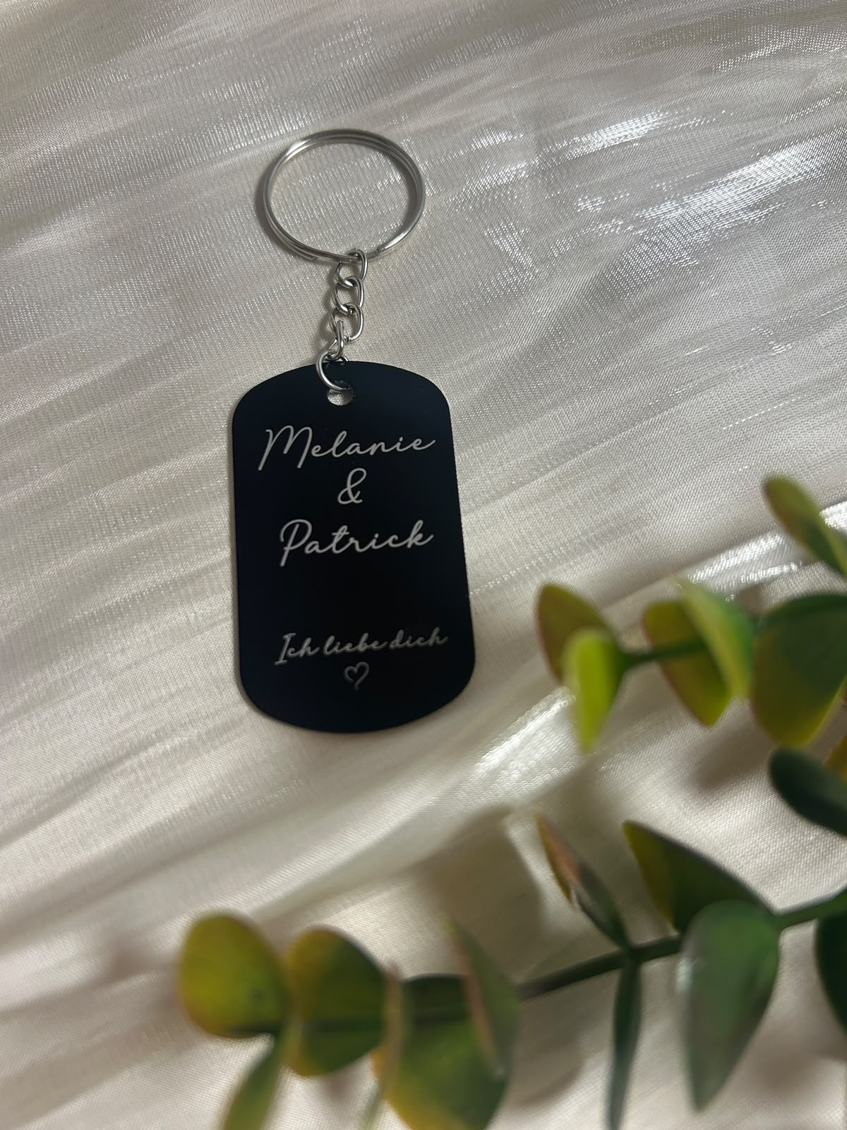 Personalisierter Foto Schlüsselanhänger mit Gravur – Individuelles Geschenk mit Wunschfoto | Geschenk für Paare, Freundin & Freund