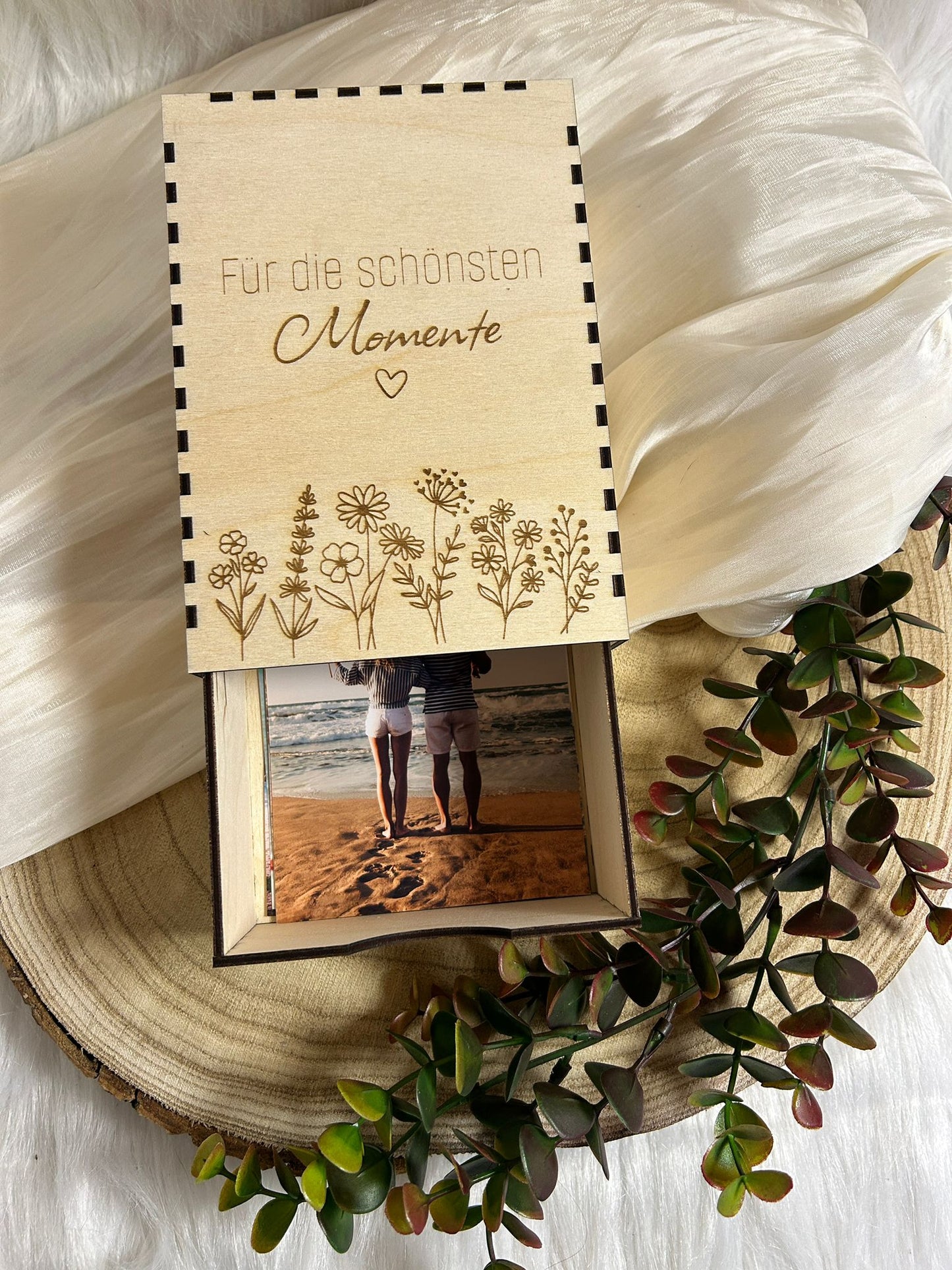 Personalisierte Fotobox aus Holz für 10x15 Fotos – Erinnerungsbox mit Gravur & verschiedenen Designs